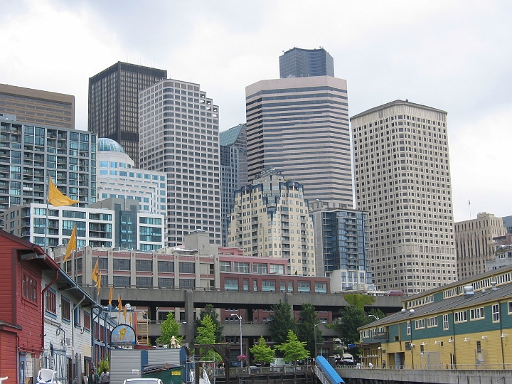 04 Seatlle skyline.JPG